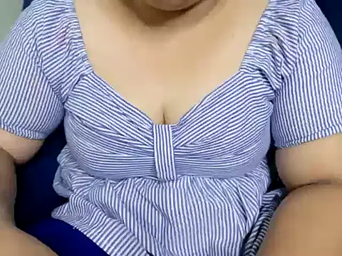 TamilDreamgirl08 online show from April 6, 5:36 pm