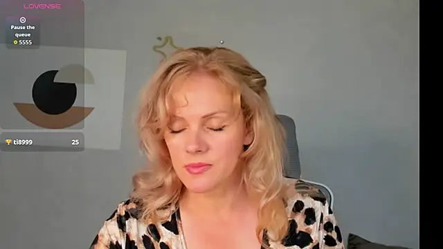 Victoria Nelson online show from May 21, 1:58 am