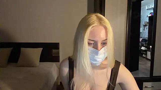 Polly Skil online show from February 20, 3:57 pm