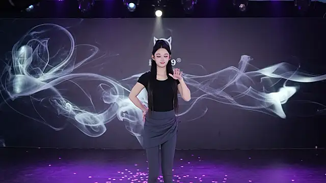 LU-909- online show from January 16, 2:40 am