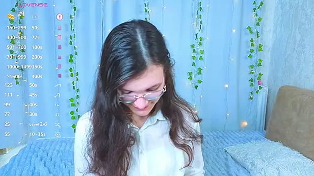 ThoraMarola online show from July 7, 10:41 am