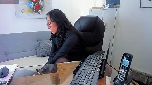 loretta fraser online show from May 18, 2:01 pm