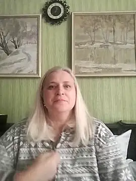 NyushaLollipop online show from April 28, 9:35 am