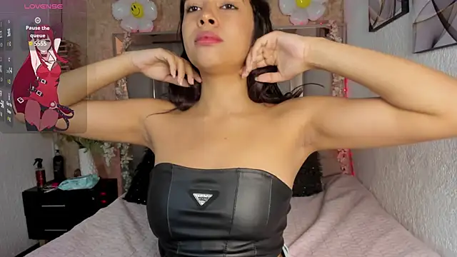 Estrellaa 1 online show from April 1, 1:34 pm