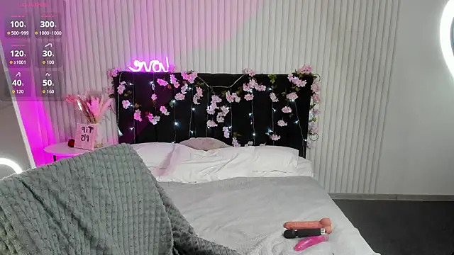 Mira Silk online show from April 7, 11:12 am