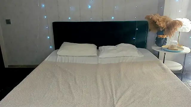 Mira Silk online show from February 27, 3:50 am