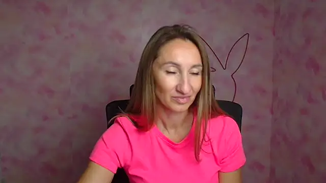 Diana Sweeet  online show from April 5, 5:50 am