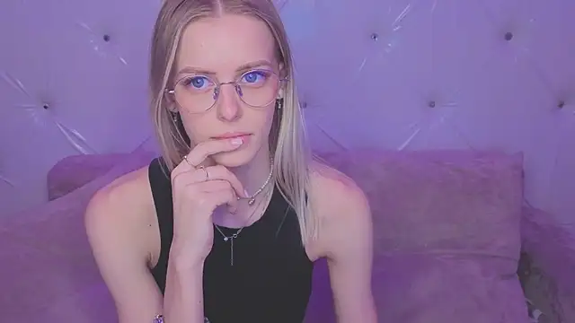 kittie like18 online show from May 17, 12:54 am