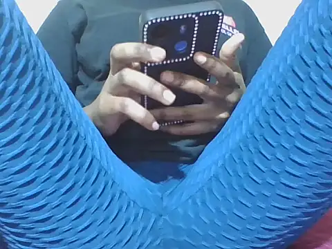 Littlemistress24 online show from February 24, 6:06 pm