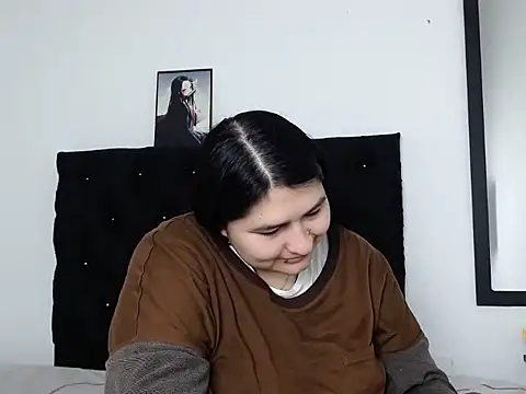 LauraHorny69 online show from March 18, 1:16 pm