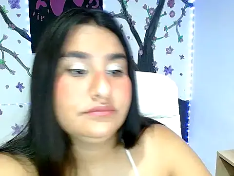 Im May  online show from March 5, 10:16 pm