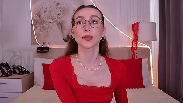 Emily Simon online show from May 15, 5:11 am
