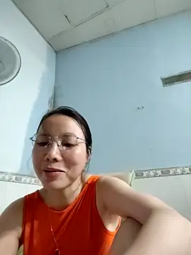 Famrita online show from April 2, 1:41 pm