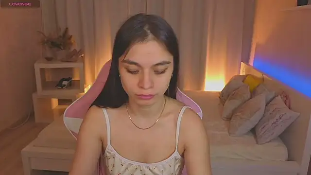 Kim Bless online show from May 11, 1:08 am