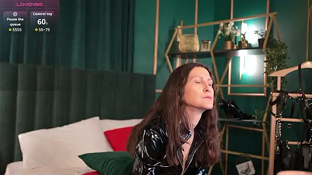 Fetish Pamela online show from March 10, 3:43 am