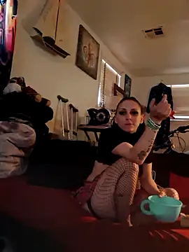 LadySn0w26 online show from April 9, 12:10 pm