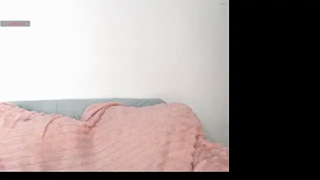 chloe peach  online show from May 22, 12:36 pm