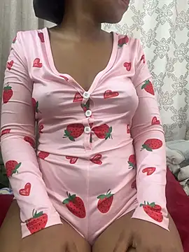NaughtyShawdy online show from May 21, 8:56 am