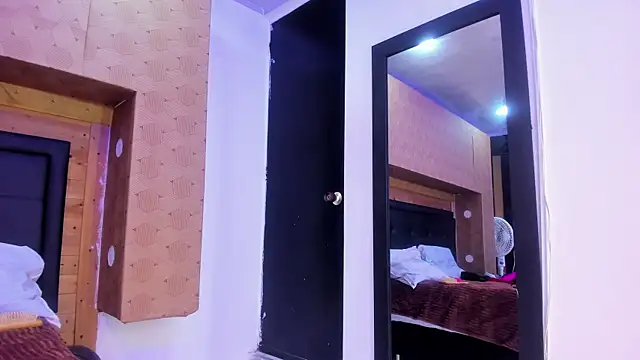 Samantha Blaze1 online show from February 21, 11:22 am