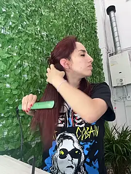 elodie rouge online show from April 6, 11:55 am