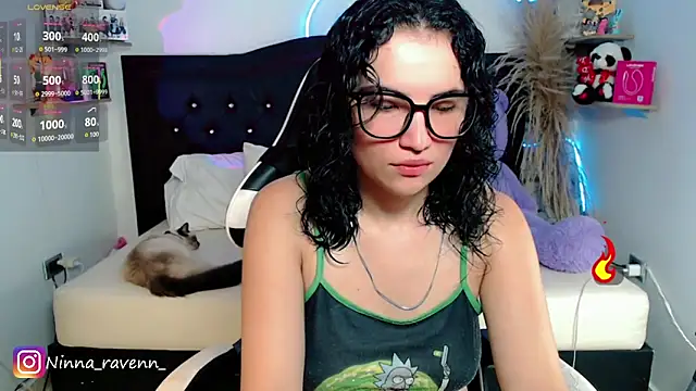 AriaDark online show from May 13, 9:20 pm