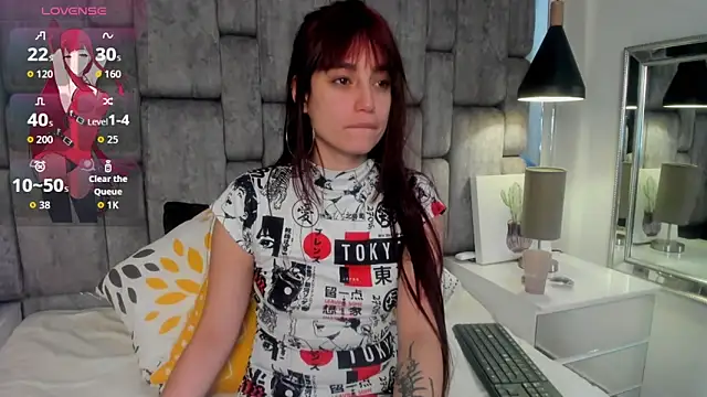 JenniQ69 online show from April 27, 6:38 pm