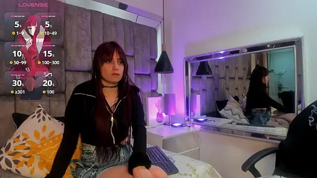JenniQ69 online show from May 6, 6:56 pm