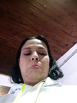 RossyAlvarez online show from May 6, 2:26 am