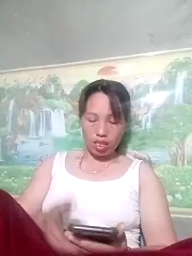 Gummiesu online show from May 6, 8:57 pm