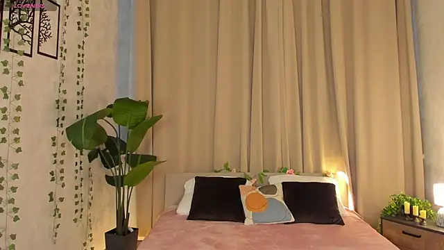 Celine Coello online show from April 6, 4:01 am