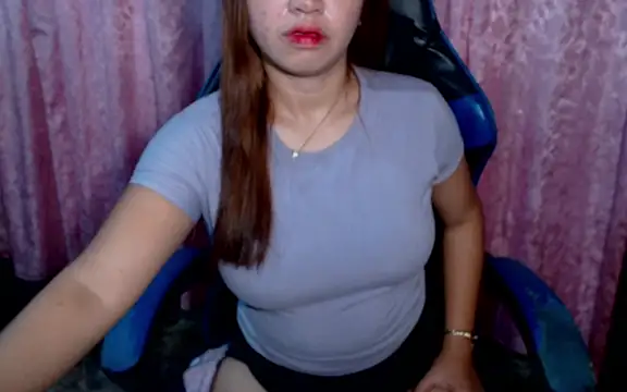 pinay mayahiga online show from May 6, 2:54 pm