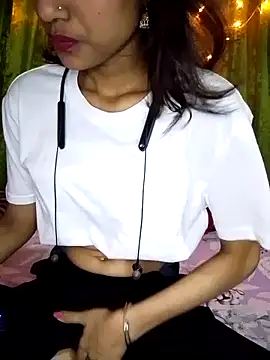 Maliha Chowdhury online show from May 6, 2:10 pm