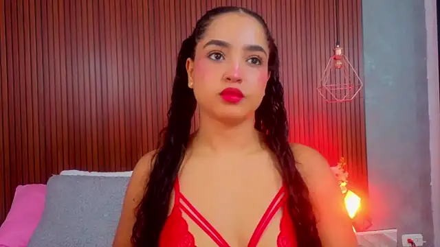 Emma Thompssonn online show from May 15, 12:41 pm