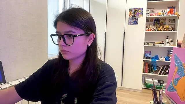 SaintMari online show from May 9, 2:19 pm