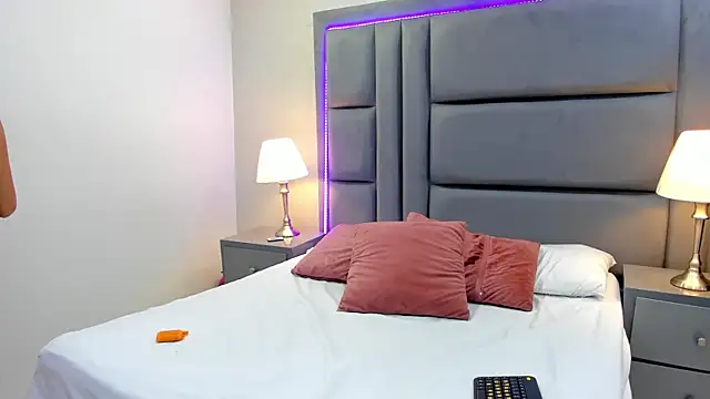KendalFoxx online show from May 6, 12:31 pm