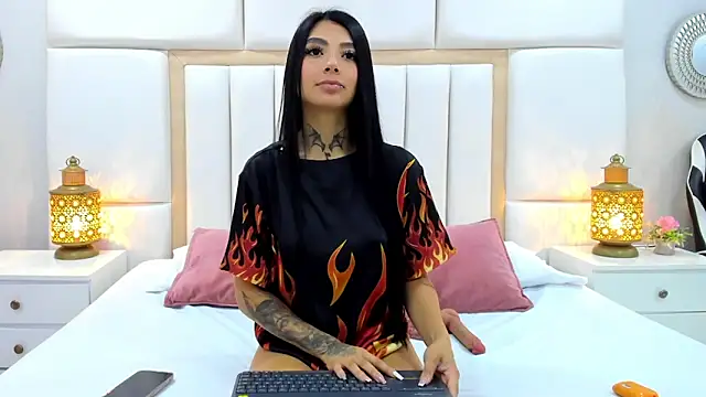 AbannyRogerss online show from May 9, 12:51 pm