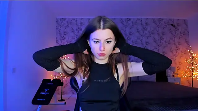 Hot Molly5 online show from May 8, 7:05 pm