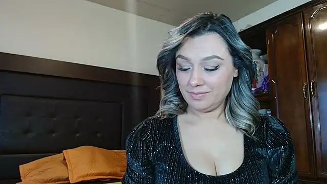 aitanalove  online show from May 18, 10:16 pm