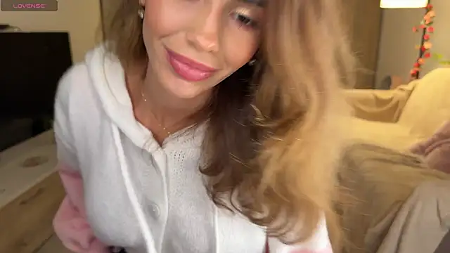 AyanaLys online show from May 17, 7:24 pm