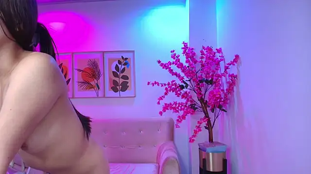 Zoe swan online show from May 18, 11:38 am
