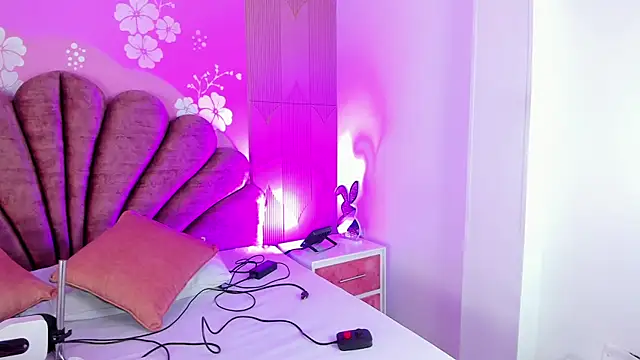 MadisonFox1 online show from March 30, 1:44 pm