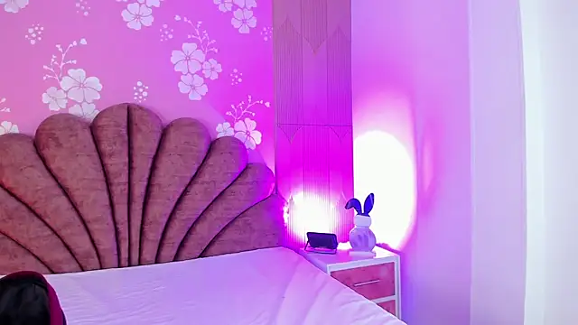 MadisonFox1 online show from March 26, 11:56 am