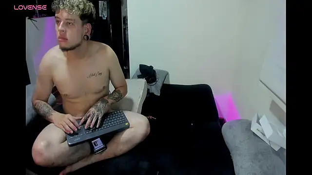 lunaa rayy420 online show from March 21, 8:19 am