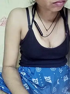 annugirl online show from March 4, 4:46 pm