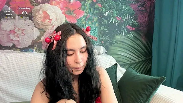 GiovannaAntonelli online show from May 13, 7:41 pm