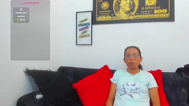 Livia Coxs online show from March 6, 1:50 pm