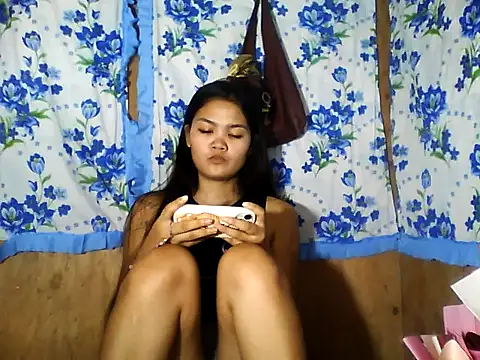 PinaySkinnyJust18 online show from May 3, 10:24 pm
