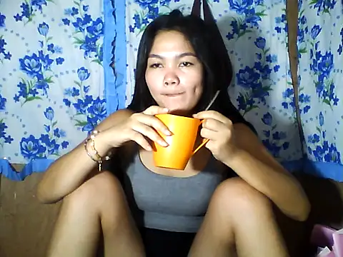 PinaySkinnyJust18 online show from May 7, 11:30 pm
