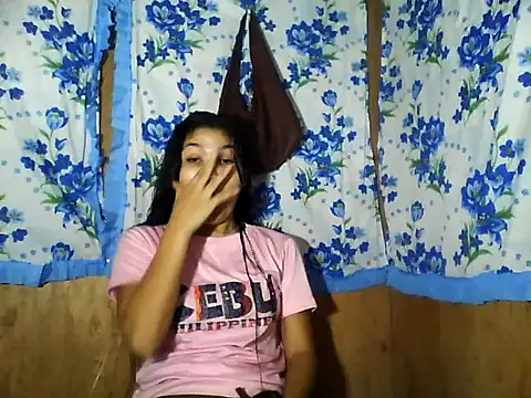 PinaySkinnyJust18 online show from May 20, 2:52 am