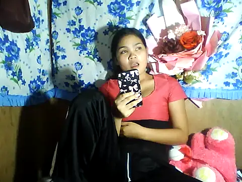 PinaySkinnyJust18 online show from May 25, 9:19 am